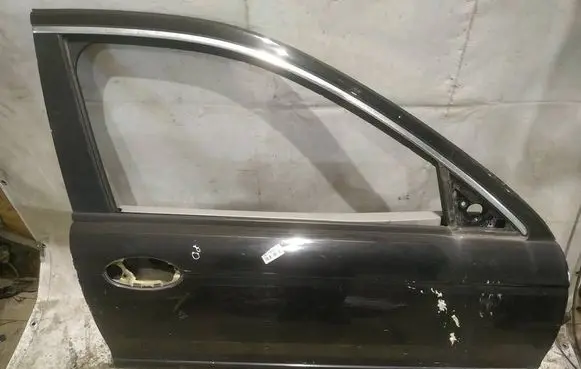 Jaguar X-Type Front door JUODOS