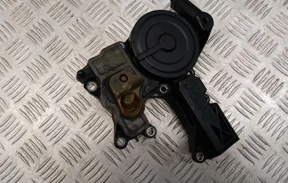 Audi A4 S4 B8 8K Oil breather separator 06H103495AE