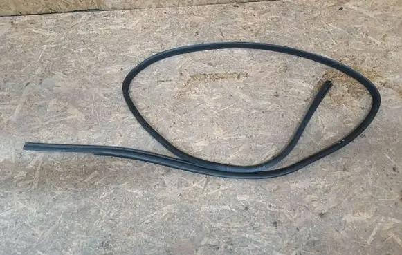 Citroen C4 Aircross Front door rubber seal 