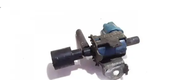 Toyota Avensis T220 Valve vacuum 9091012219 90910-12219