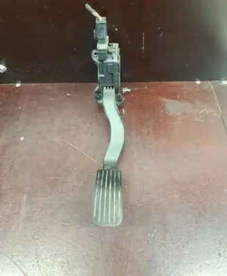 Peugeot 207 Accelerator throttle pedal 9680756880 6PV00908300