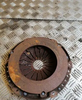 Opel Vectra B Pressure plate 