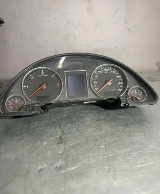 Audi A4 S4 B6 8E 8H Speedometer (instrument cluster) 1036901830