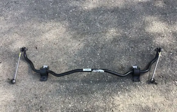 Jeep Cherokee Front anti-roll bar/sway bar 68379797AA