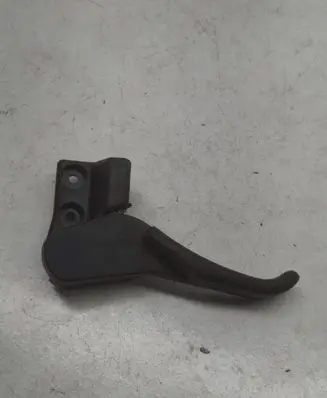 Volkswagen PASSAT B5 Engine bonnet (hood) release handle 3B1823533