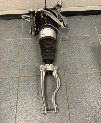 Porsche Macan (95B) Air suspension front shock absorber 95B616039R HHAP0404001 0327200731