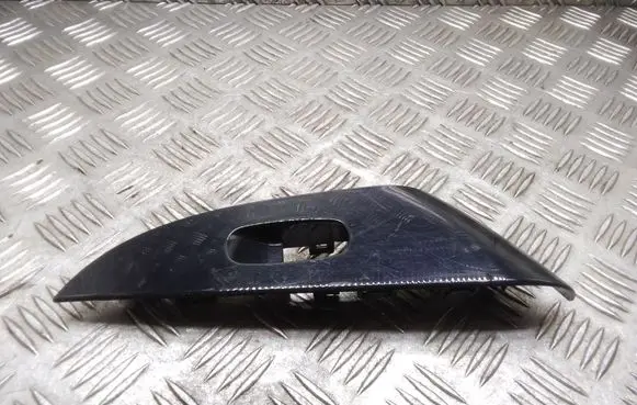 Nissan Leaf I (ZE0) Rear door window switch trim 829613NA0A