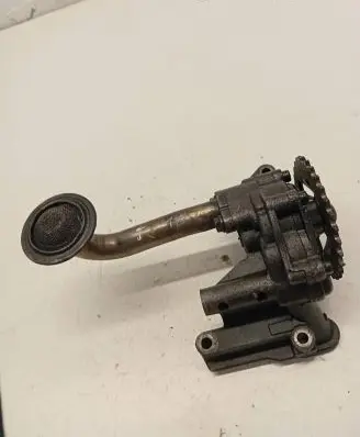 Volkswagen Transporter - Caravelle T5 Oil pump 679815552 06A115105
