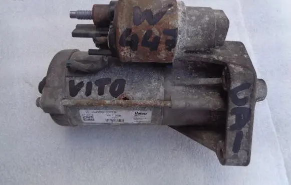 Mercedes-Benz Vito Viano W447 Starter motor A0009060226