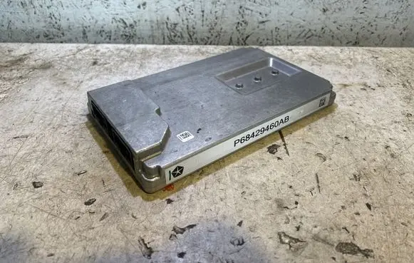 Dodge Charger Sound amplifier P68429460AB