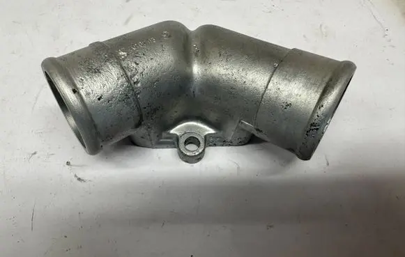Mercedes-Benz S W126 Thermostat housing 1172010103
