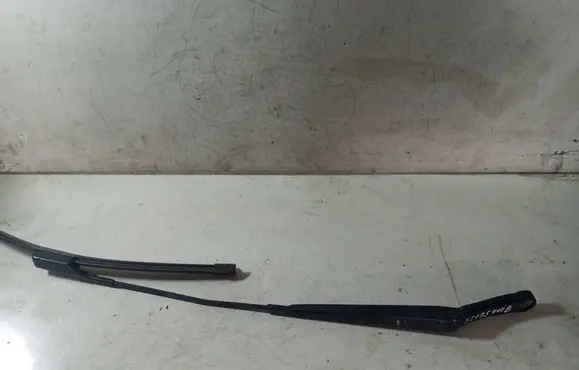 Volkswagen PASSAT B6 Front wiper blade arm 3C1955410B