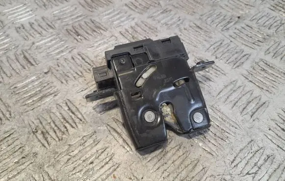 Nissan Qashqai Tailgate lock latch 