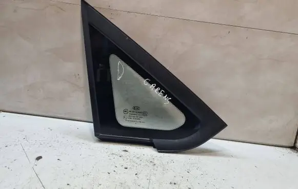 KIA Carens II Front triangle window/glass 43R000083 DOT736AS2M32