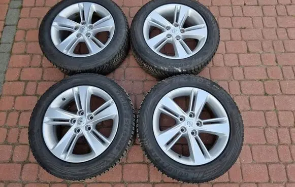 R17 alloy rim
