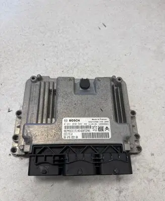 Ford Focus Engine control unit/module 9666729580 9807885980 0281030546