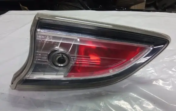 Mazda 3 II Tailgate rear/tail lights P8674R