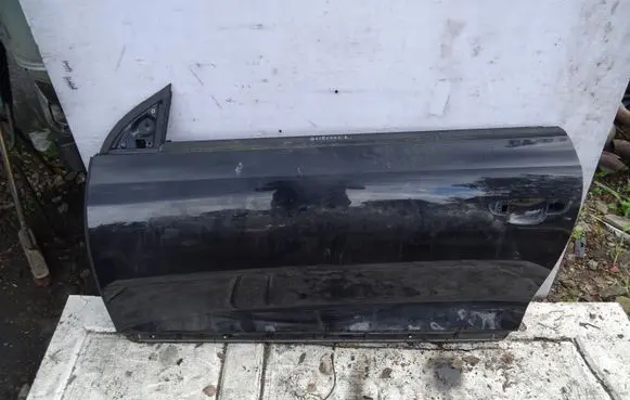 Volkswagen Scirocco Front door