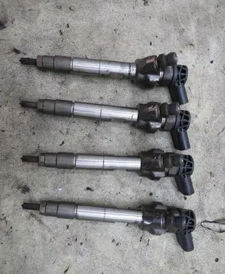 Toyota Avensis T270 Fuel injectors set 8515060