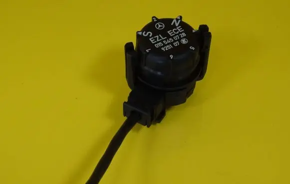Mercedes-Benz E W124 Sensor 0155450728 0135454728 0135454828