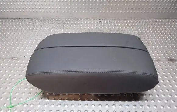 Audi A8 S8 D4 4H Glove box central console S27705517 4H0863075K