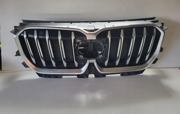 BMW X1 U11 Radiator trim