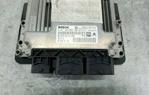 Peugeot 308 Engine control unit/module ECU