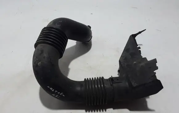 Renault Master II Air intake duct part 8200261961