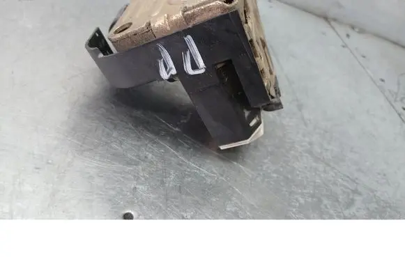Renault Clio II Front door lock 