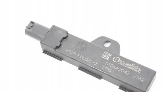 BMW X5 G05 Keyless system antenna 