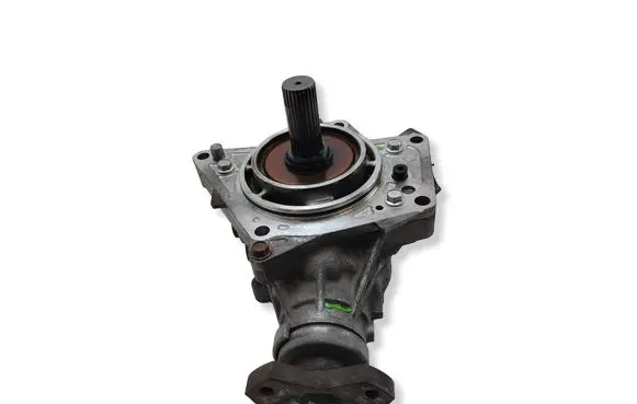 Nissan Qashqai Gearbox transfer box case 067022