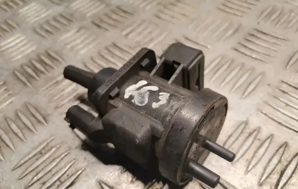 Mercedes-Benz ML W163 Turbo solenoid valve 0005450527