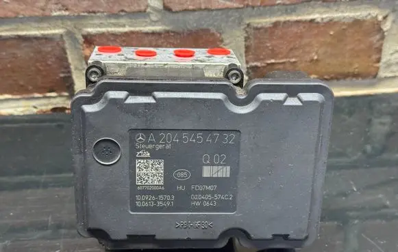 Mercedes-Benz C W204 ABS Pump A0064312612 10021200984 77203215
