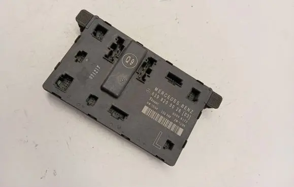 Mercedes-Benz Vito Viano W639 Door control unit/module 6398200026 00006177