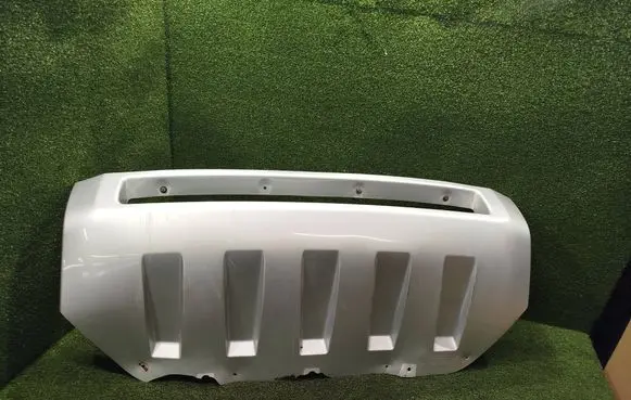 Mitsubishi Pajero Front bumper 02009947 MZ313825