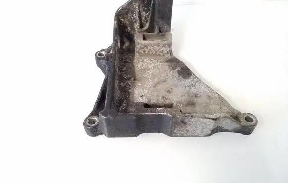 Volkswagen Transporter - Caravelle T5 Generator/alternator bracket 070903143C