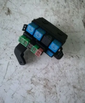 Hyundai Santa Fe Fuse module N914262B24400
