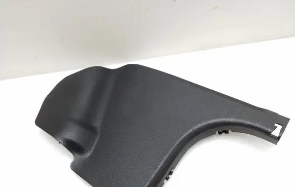 Foot area side trim