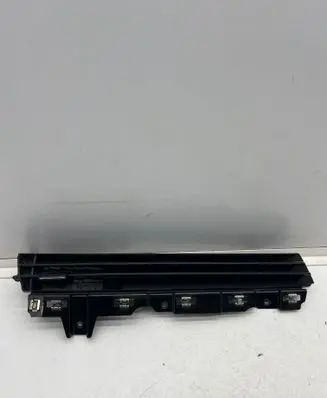 Renault Clio V Dashboard side air vent grill/cover trim 687504042R 2RS10512 25112023