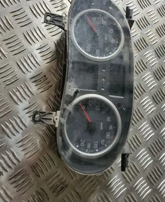 Renault Kangoo I Speedometer (instrument cluster) 8200336481
