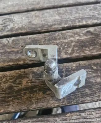 Volkswagen Polo Front door upper hinge
