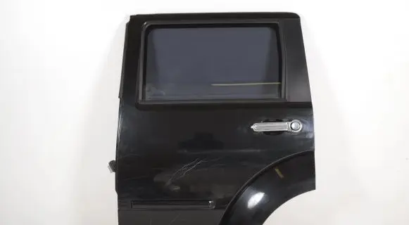 Dodge Nitro Rear door