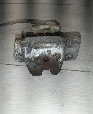Mitsubishi Lancer Loading door lock 