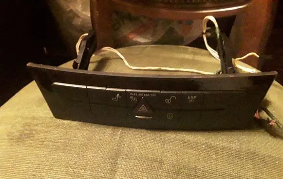 Mercedes-Benz CLS C219 Hazard light switch