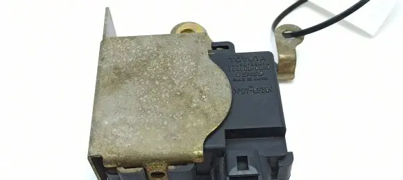 Lexus LS 430 Alarm system siren 8904050010 1845000040
