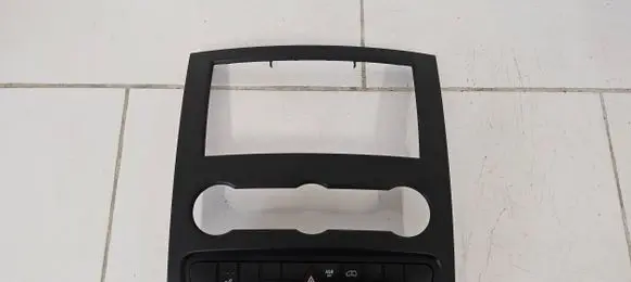 Mercedes-Benz Sprinter W906 Radio/GPS head unit trim A9066800017