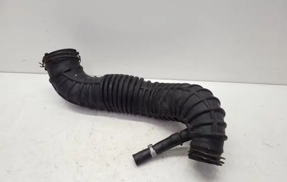 KIA Sportage Turbo air intake inlet pipe/hose 281382S000