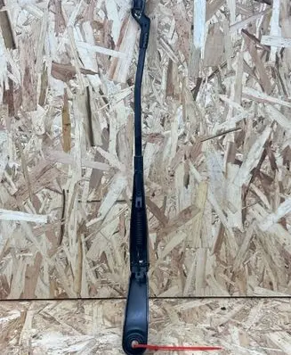 Front wiper blade arm