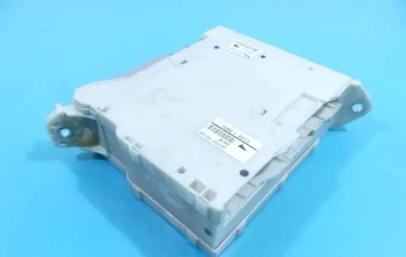 Toyota Sienna XL30 III Central body control module 82730-28160 IMPRK1257043