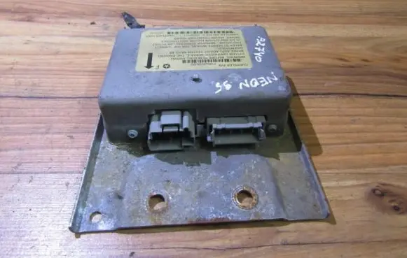 Chrysler Neon I Airbag control unit/module p05269608
